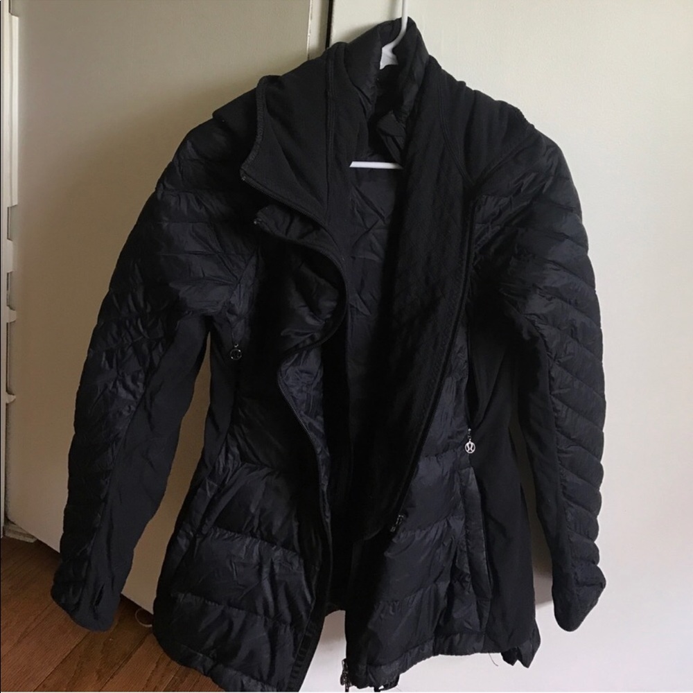 Lululemon what the fluff jacket size 6
